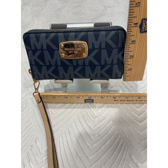 Michael Kors Tan Leather Crossbody & Blue Wristlet Wallet – Excellent Set - Picture 5 of 13